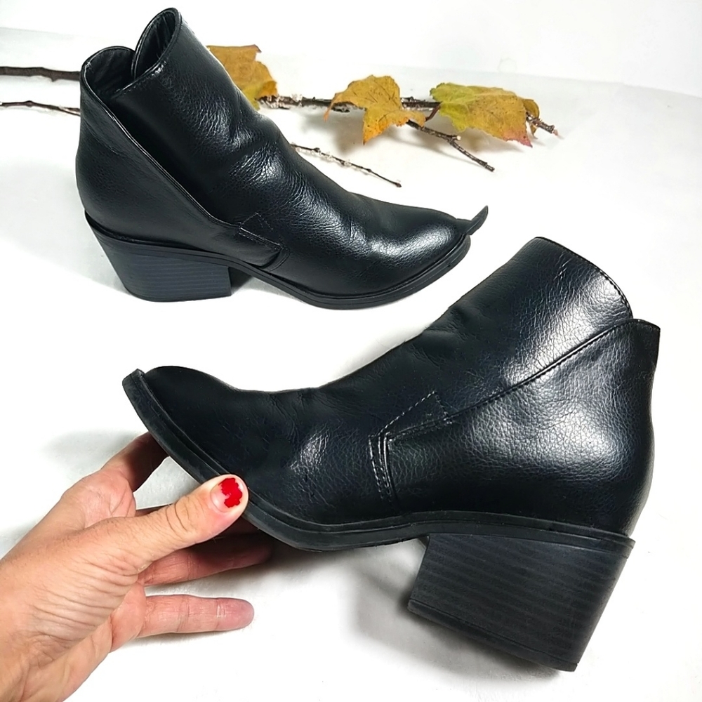 Apt. 9 Black Apmakeablack Pointed Toe Booties - image 5